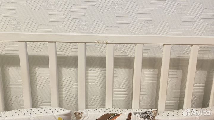 Детская кроватка