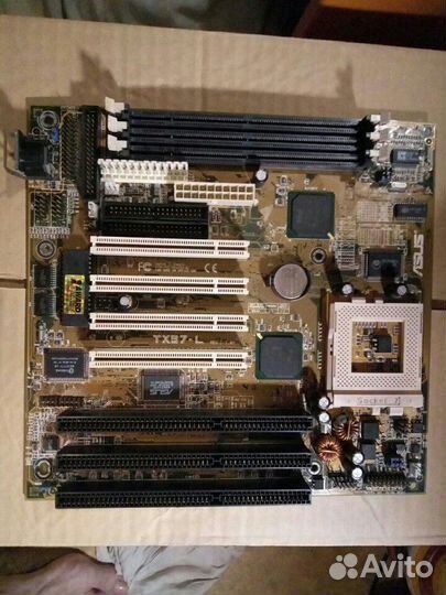 Материнская плата