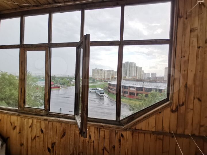 2-к. квартира, 53 м², 4/9 эт.