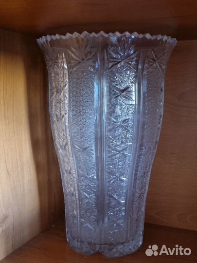 Хрустальная ваза