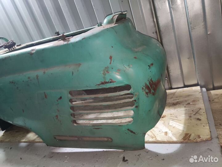 Капот мотороллера Вятка В-150М