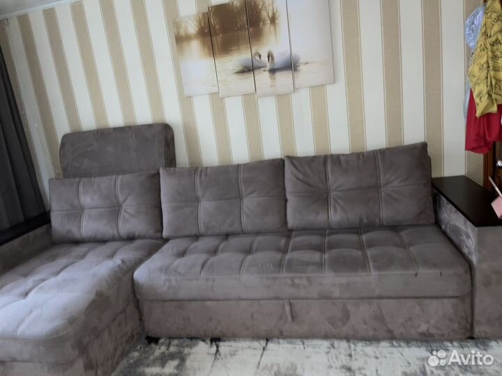 Диван угловой