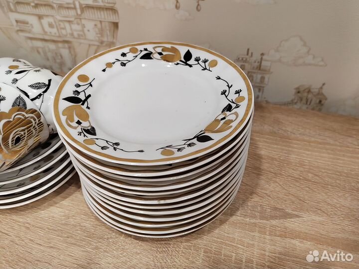 Чайный и кофейный сервизы 