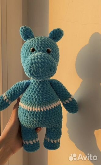 Вязаные игрушки бегемот