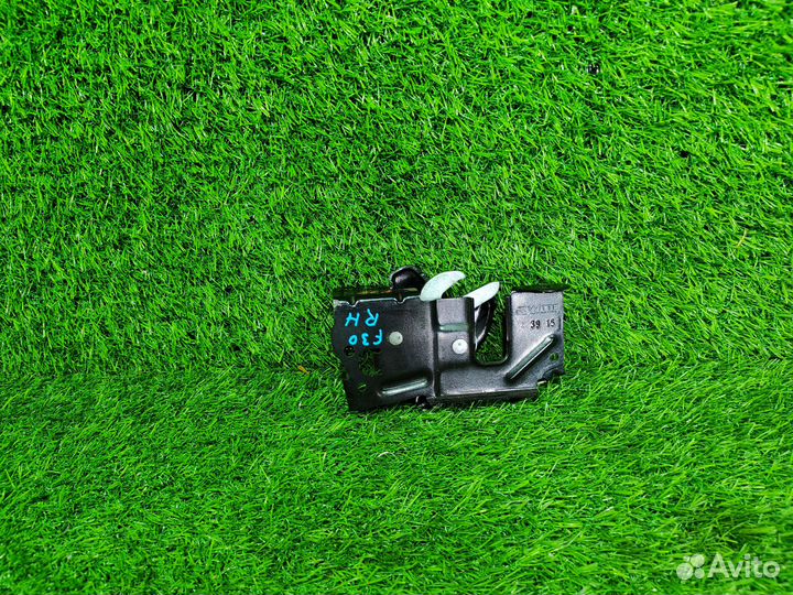 Замок капота правый BMW F20 F30