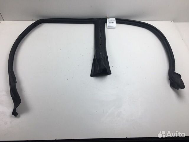 Уплотнитель проема двери левый Toyota Windom VCV10