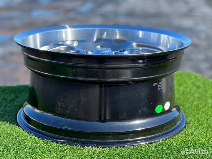 Разноширокие диски XXR 526 r18 8.5/9.5j 5x114.3