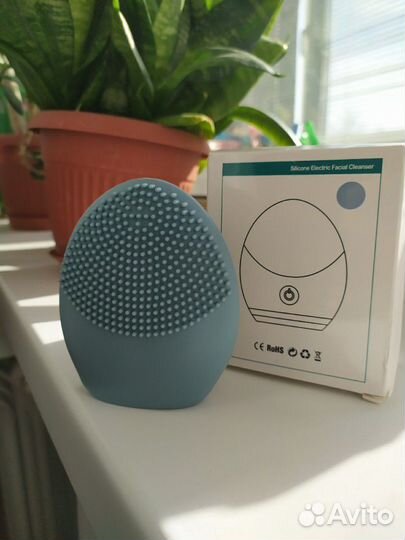 Силиконовая щётка для лица