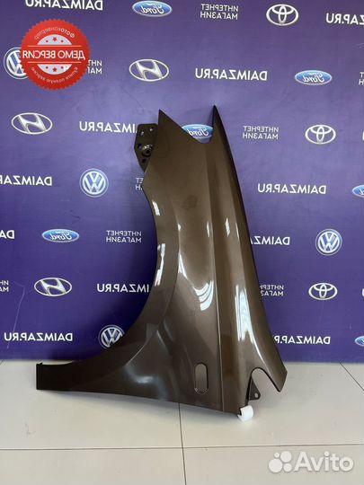 Крыло Volkswagen Polo левое / коричневый LH8Z