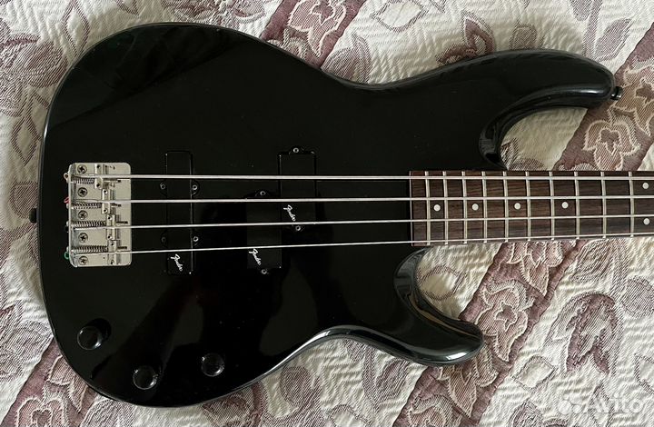 Бас Гитара Fender Squier Precision Bass SPJ-39