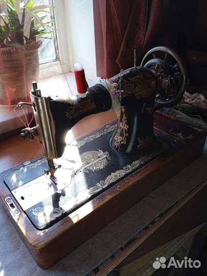 Швейная машина