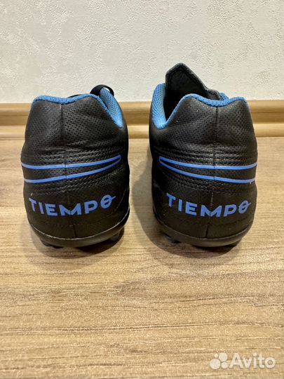 Бутсы Nike Tiempo