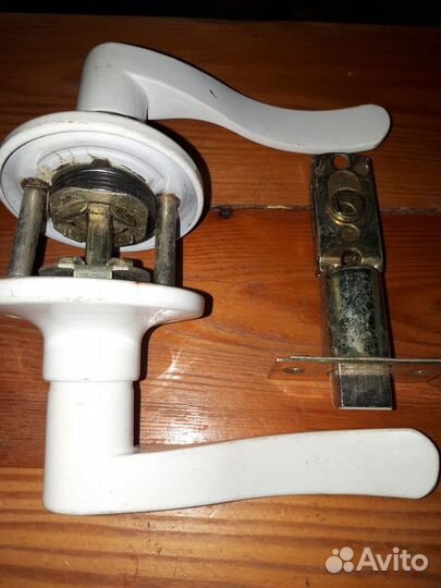 Дверная ручка