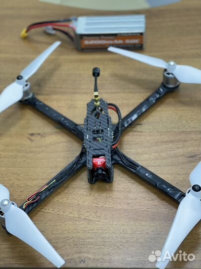 Гоночный квадрокоптер