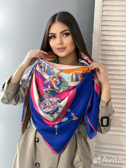 Платок шелковый на голову и шею