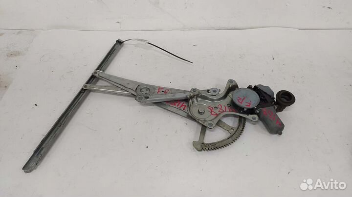 Стеклоподъемник toyota Aqua NHP10 11-21 FR