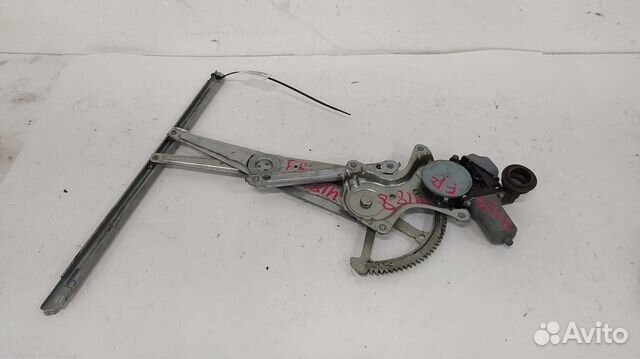 Стеклоподъемник toyota Aqua NHP10 11-21 FR