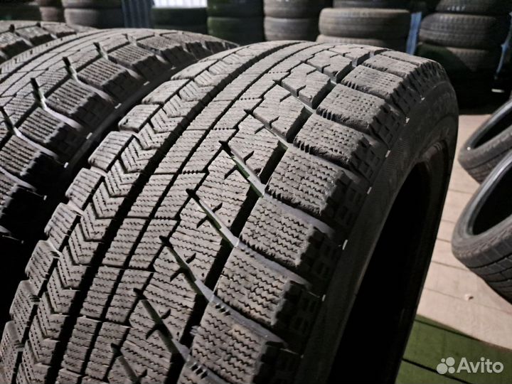 Bridgestone Blizzak VRX 225/50 R18 95Q