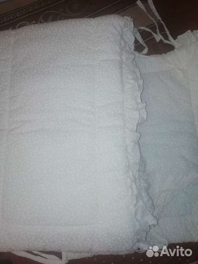 Бортики в детскую кроватку и подушка