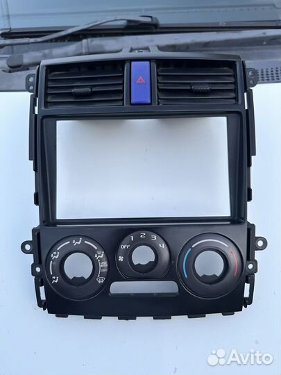 Консоль магнитофона Mitsubishi Colt/Colt Plus