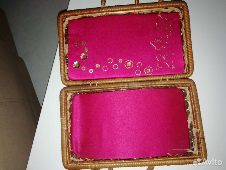 Декоративный чемоданчик