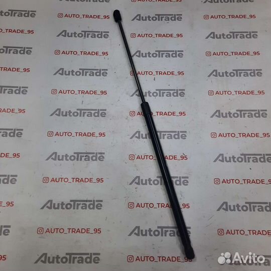 Амортизатор капота на Форд Мондео 5