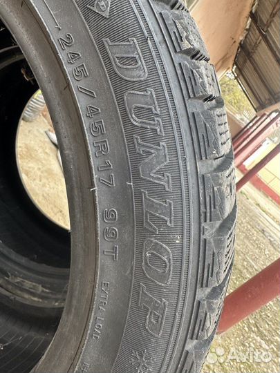 Dunlop SP Winter Ice 01 245/45 R17 99T