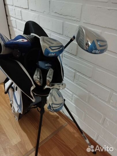 Набор клюшек для гольфа 
