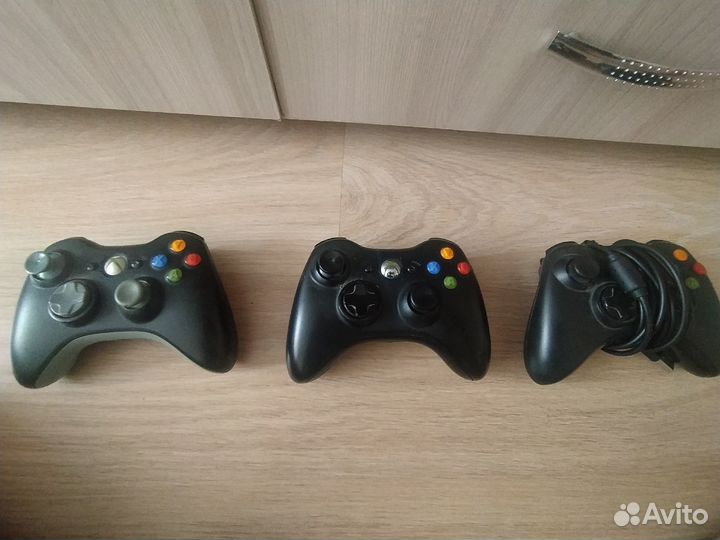 Xbox 360 + джойстики и игры