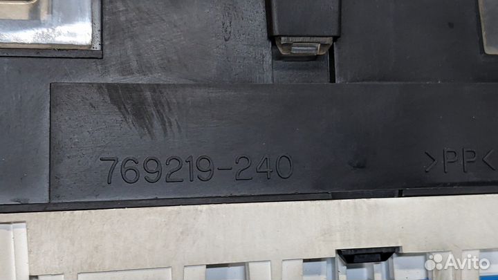 Щиток приборов Mitsubishi Pajero / Montero, 2001