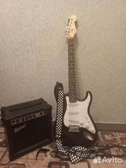 Fender Squier MM Stratocaster электрогитара