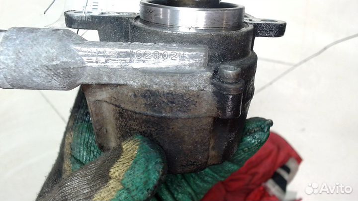 Насос вакуумный Citroen C5, 2002