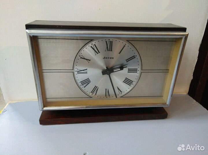 Настольные часы Весна 1974