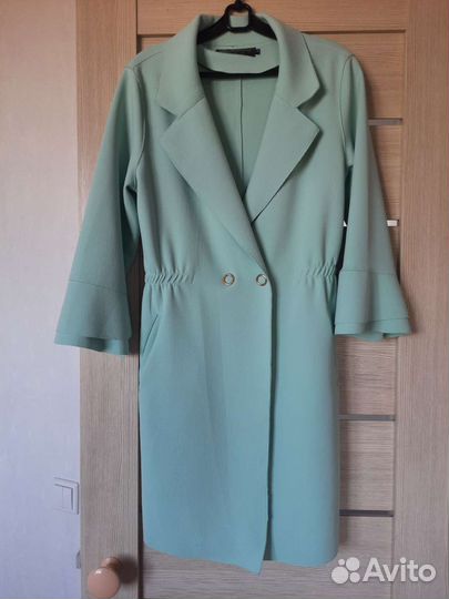 Пальто женское легкое,тренч