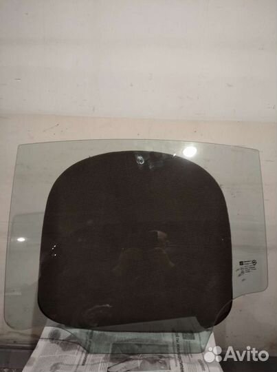 Стекло левое заднее Chevrolet Cruze