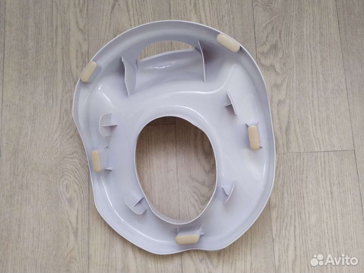 Новое детское сиденье на унитаз