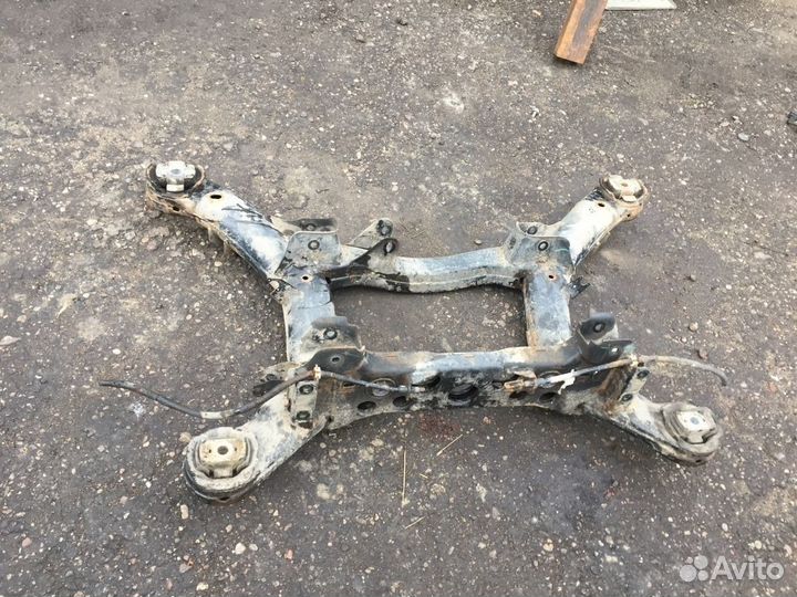 Мерседес М-Класс Балка задняя