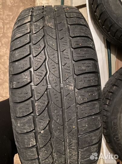 Continental Conti4x4WinterContact 215/60 R17 96H