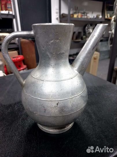 Кувшин старинный