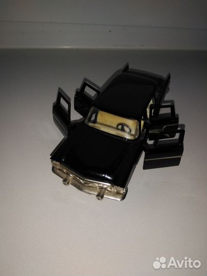 Коллекционная модель Чайка Газ-13