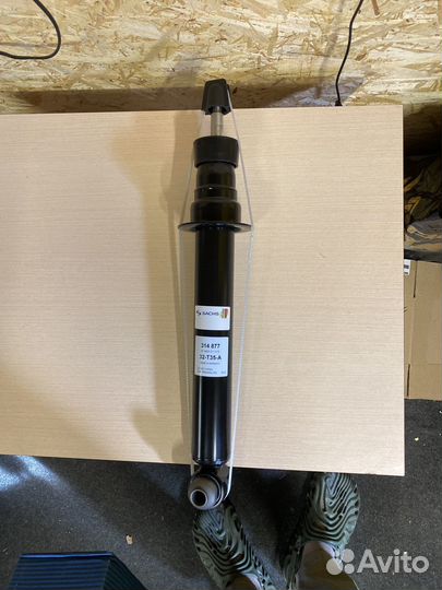 Амортизатор задний BMW F10 F18 F06 sachs