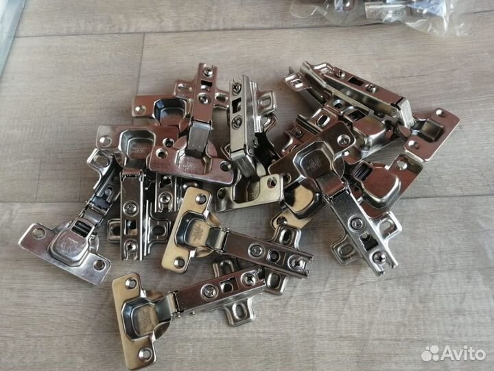 Мебельные доводчики на двери 20штук