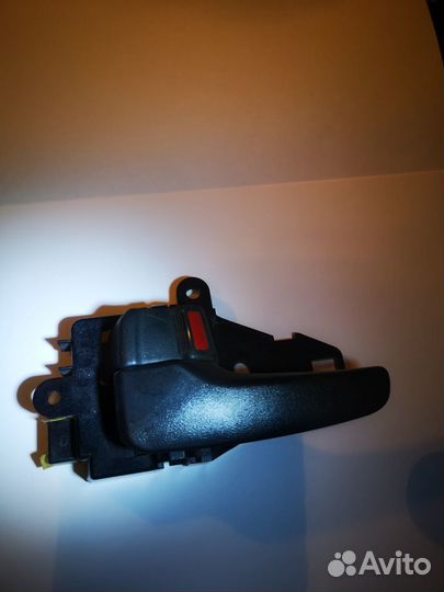 Mitsubishi Grandis (NA4W) 2003-2011Ручка двери зад