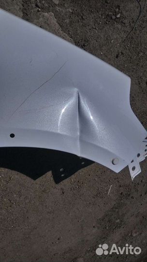 Крыло переднее правое Suzuki SX-4