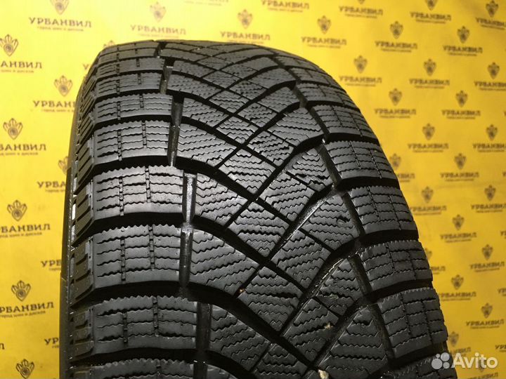 Pirelli Ice Zero FR 205/55 R16