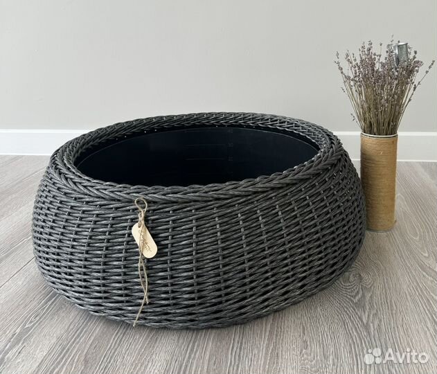 Кашпо из ротанга