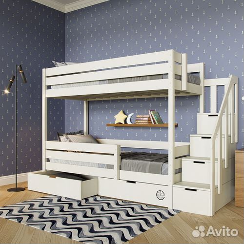 Двухъярусная кровать из массива