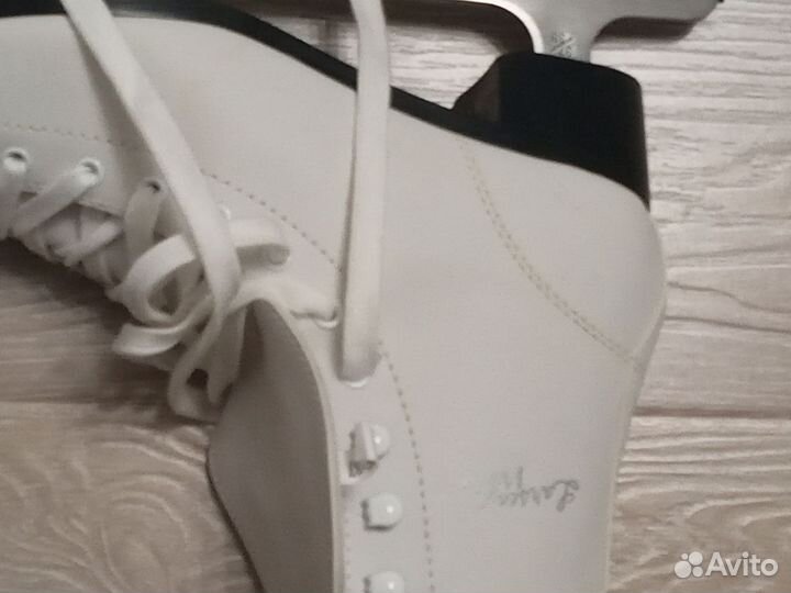 Коньки фигурные