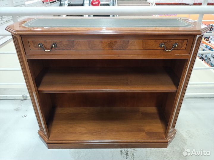 Тумба (Испания). Б.у. Этот товар в Екатеринбурге