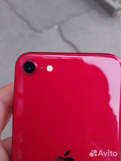 iPhone SE (2020), 64 ГБ